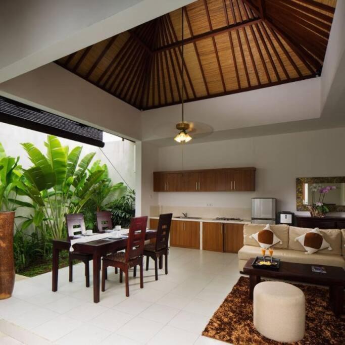 Bella 2 Seminyak (Bali)
